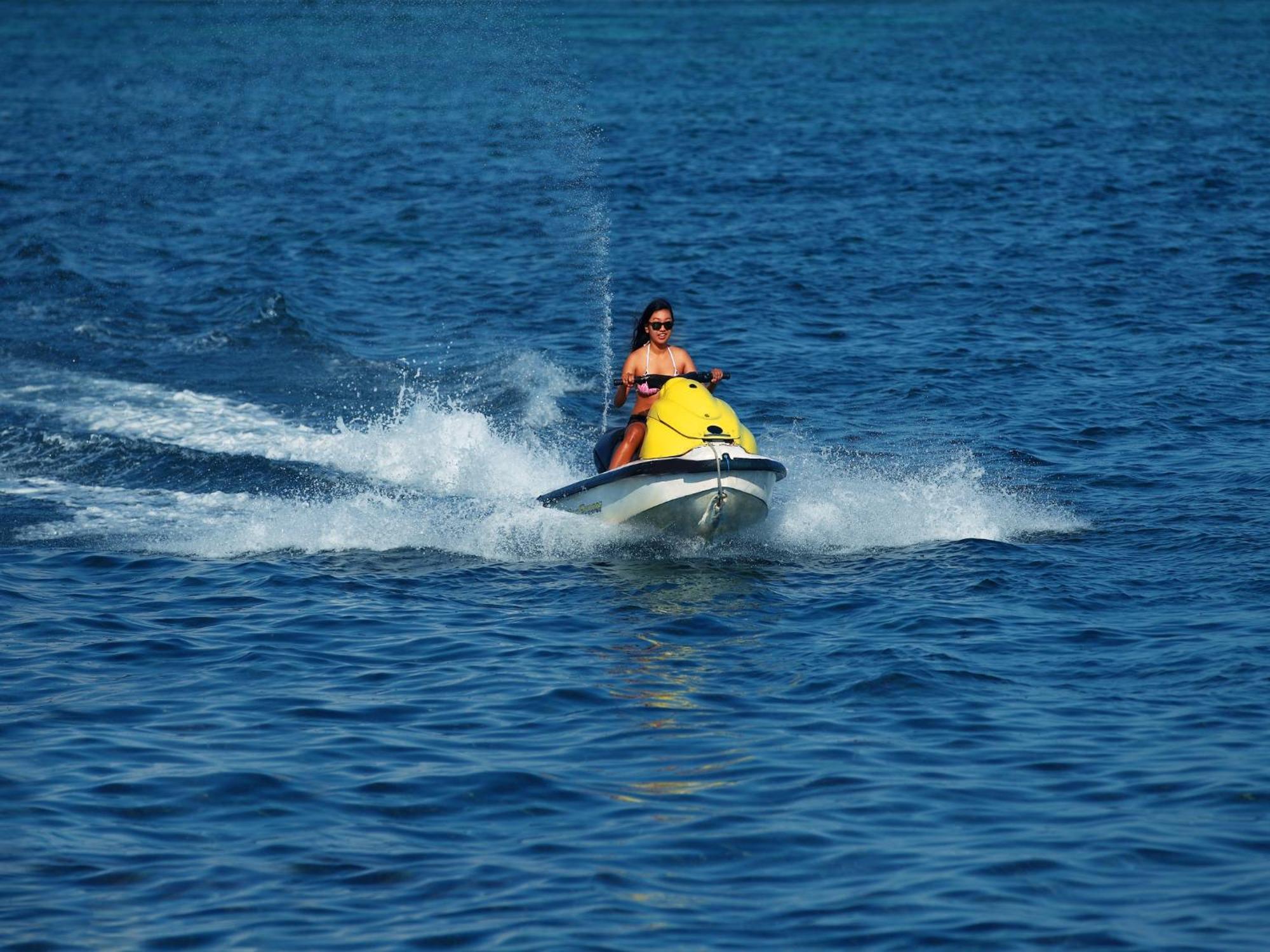 Grand Mirage Resort & Thalasso Bali Νούσα Ντούα Εξωτερικό φωτογραφία Jet skiing